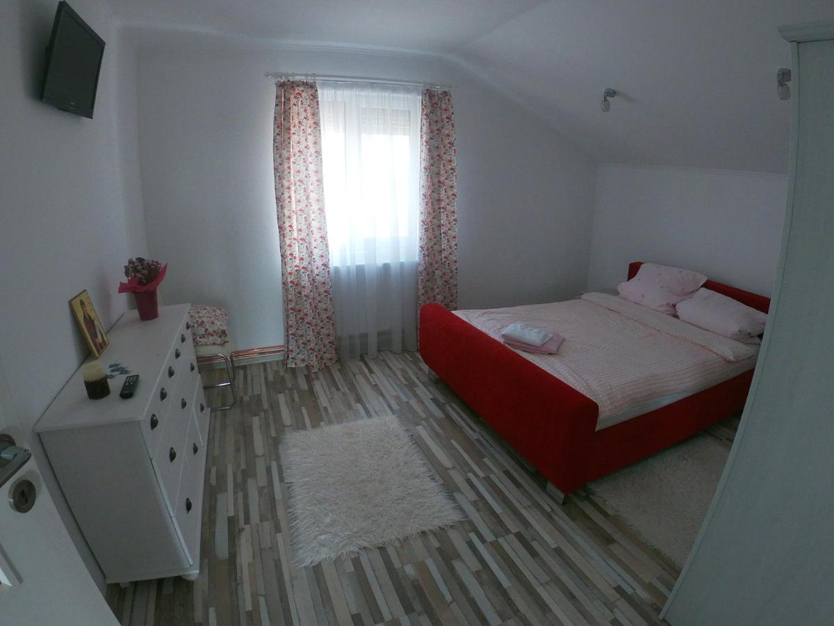 Casa Sannicolau Bed and Breakfast Sînnicolau Mare Εξωτερικό φωτογραφία