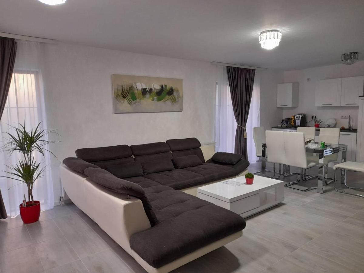 Casa Sannicolau Bed and Breakfast Sînnicolau Mare Εξωτερικό φωτογραφία